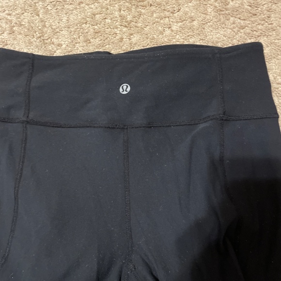Lululemon reversible capris - Picture 3 of 4